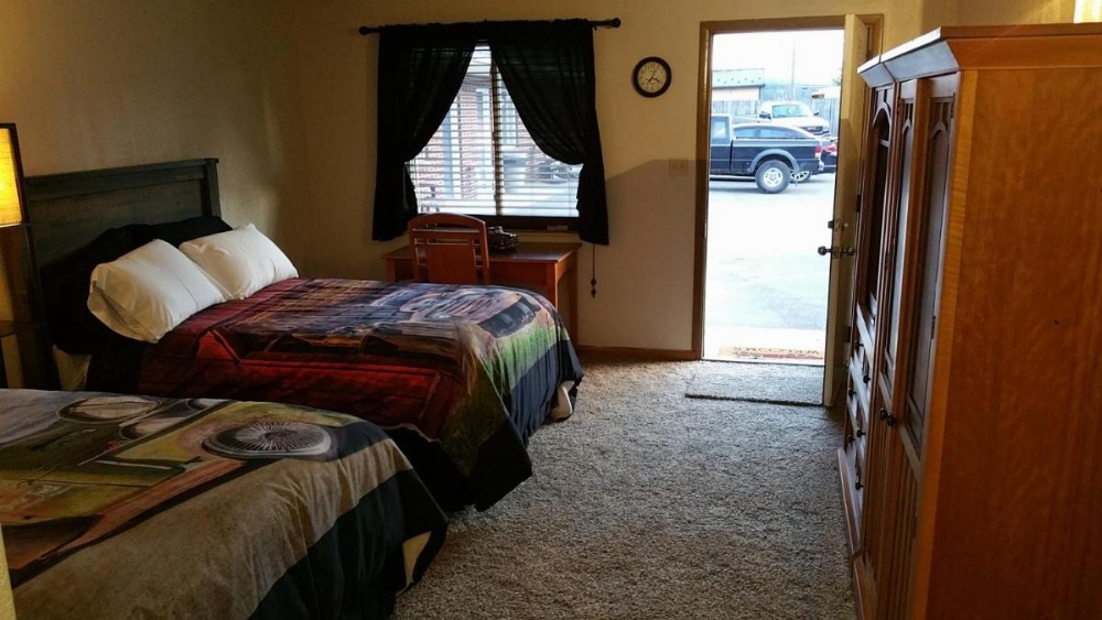 Room image 4