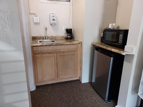 Oakland Motel image 3